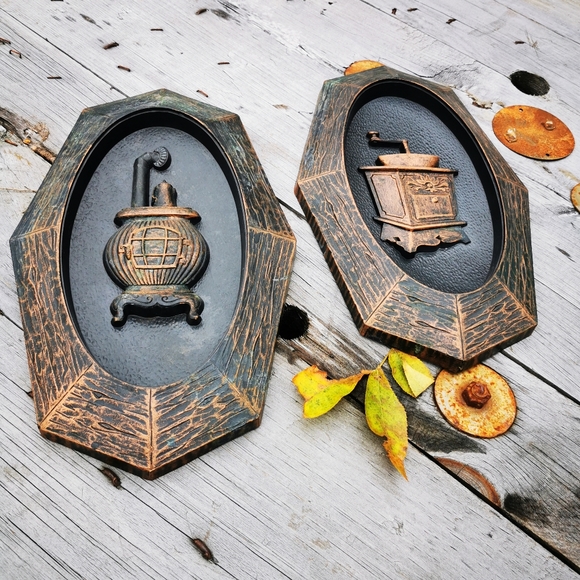 Vintage Dart Industries Plastic Rustic Wall Hanging Plaques - Picture 4 of 14